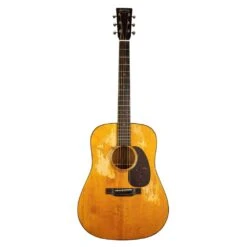 Martin D-18 Street Legend